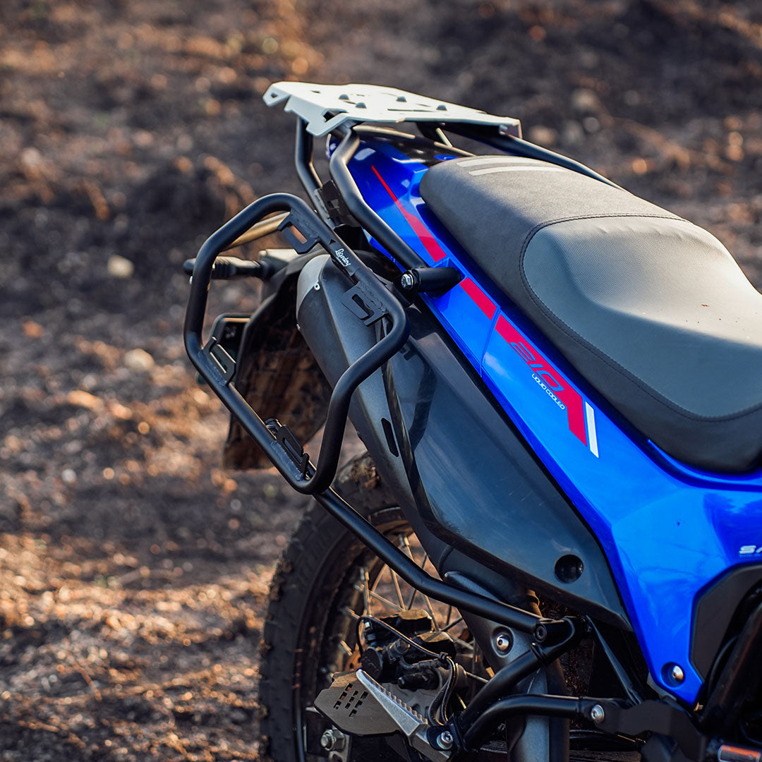 Legundary Xtruder saddle stay black installed on Hero Xpulse 210 for luggage and carrier support