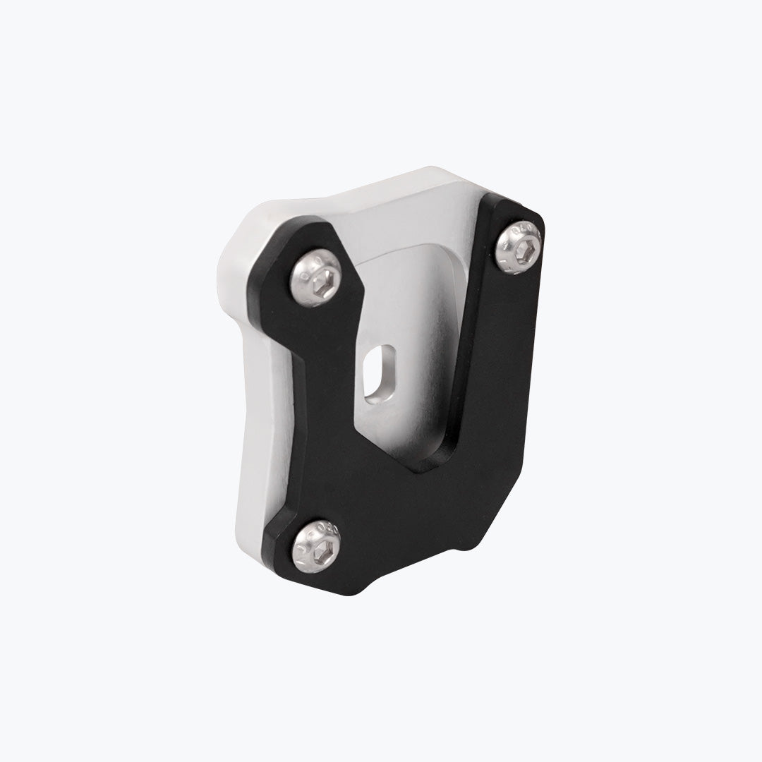 Legundary Custom Fortis side stand base for Honda NX500 in silver aluminium, foot extension plate designed for stable parking support and enhanced ground grip.