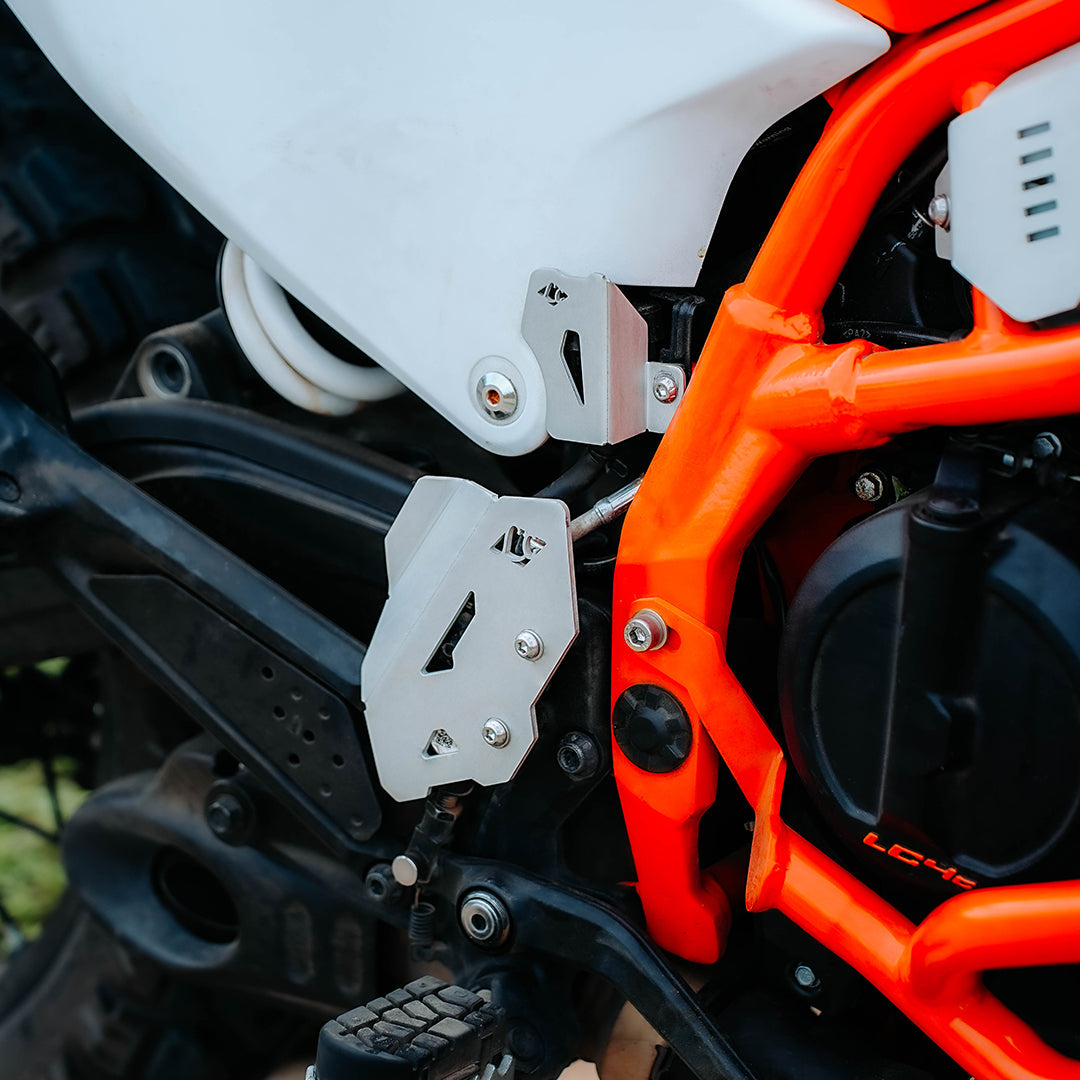 Legundary Custom KTM 390 Enduro R Casque Rear Oil Cap Silver CNC aluminium engine oil cap cover