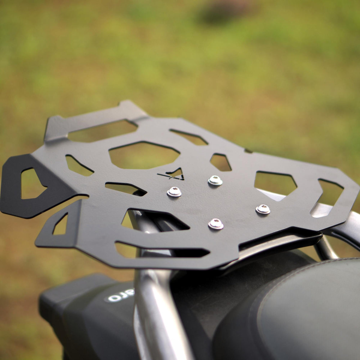 Auto Engina matte black 2mm mild steel top rack plate for Hero Xpulse 200 luggage