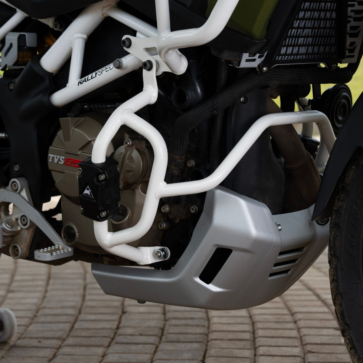 Auto Engina Crash Guard for TVS Apache RTX 300 Tank and Engine Guard with Polyamide Sliders Gloss White