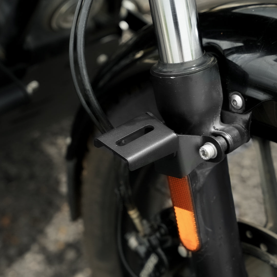 Moto Torque fog light mount bracket for Royal Enfield Meteor 350 auxiliary light installation accessory
