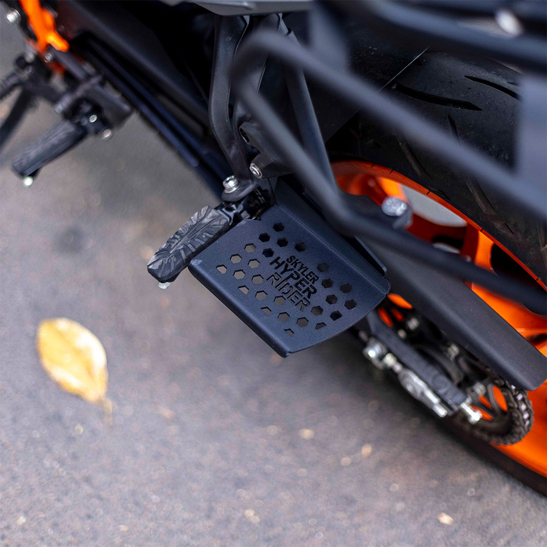 Hyperrider Rear Footrest Pair for KTM Duke 250 Gen 3 and Duke 390 Gen 3 Pillion Foot Pegs