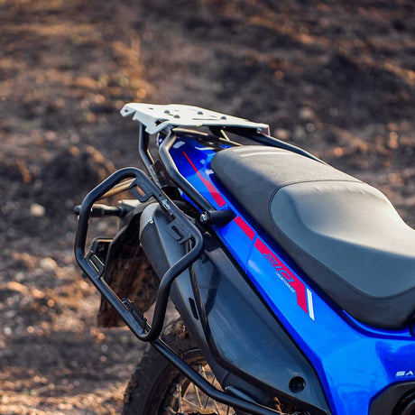 Legundary Gopher luggage carrier black and silver installed on Hero Xpulse 210 rear