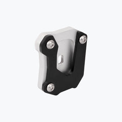 Legundary Custom Fortis side stand base for Honda NX500 in silver aluminium, foot extension plate designed for stable parking support and enhanced ground grip.