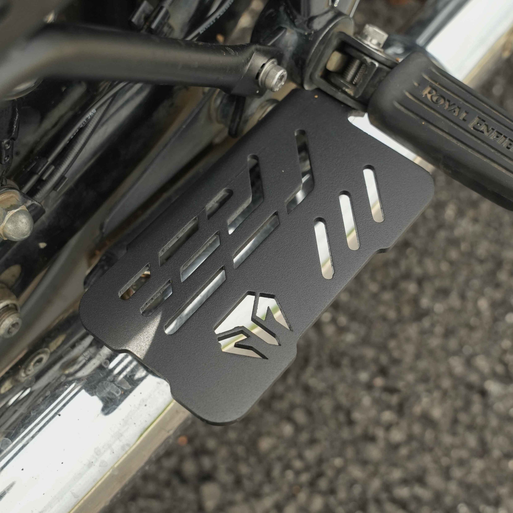 Moto Torque right side rider footrest for Royal Enfield Meteor 350 heavy duty foot peg accessory