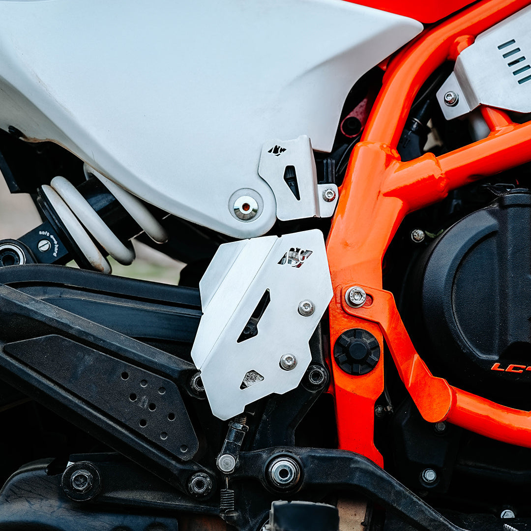 Legundary Custom KTM 390 Enduro R Casque Rear Oil Cap Silver CNC aluminium engine oil cap cover
