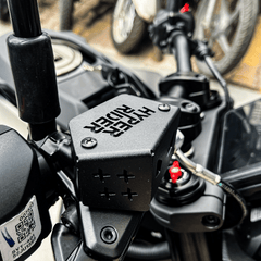 Hyperrider Front Fluid Reservoir Cover for KTM Duke Gen 3 Husqvarna Svartpilen 250 401 Black Silver