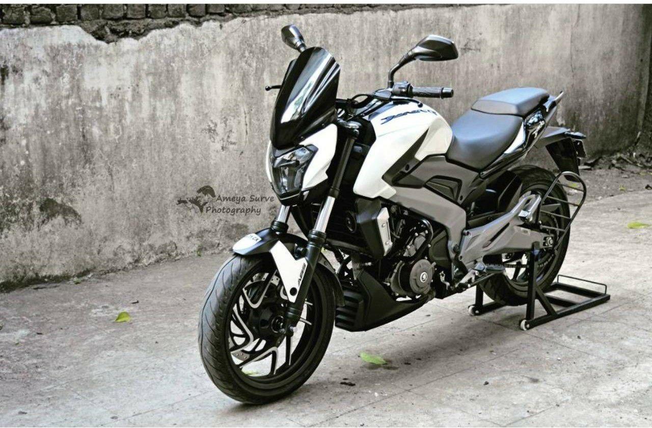 Hyperrider Type 1 windshield for Bajaj Dominar 250 and Dominar 400 aerodynamic touring windscreen in matte and glossy finish
