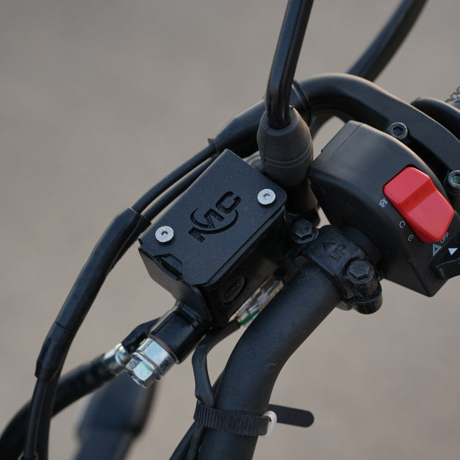 Motocare disc oil cap installed on Yamaha XSR 155 front brake fluid reservoir for protection and styling