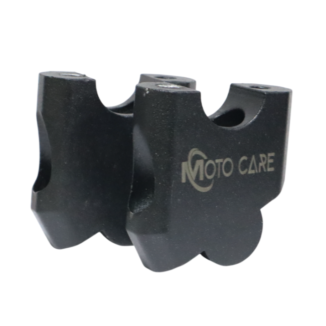 Motocare handlebar riser installed on Yamaha XSR 155 for improved riding comfort and handlebar height adjustment