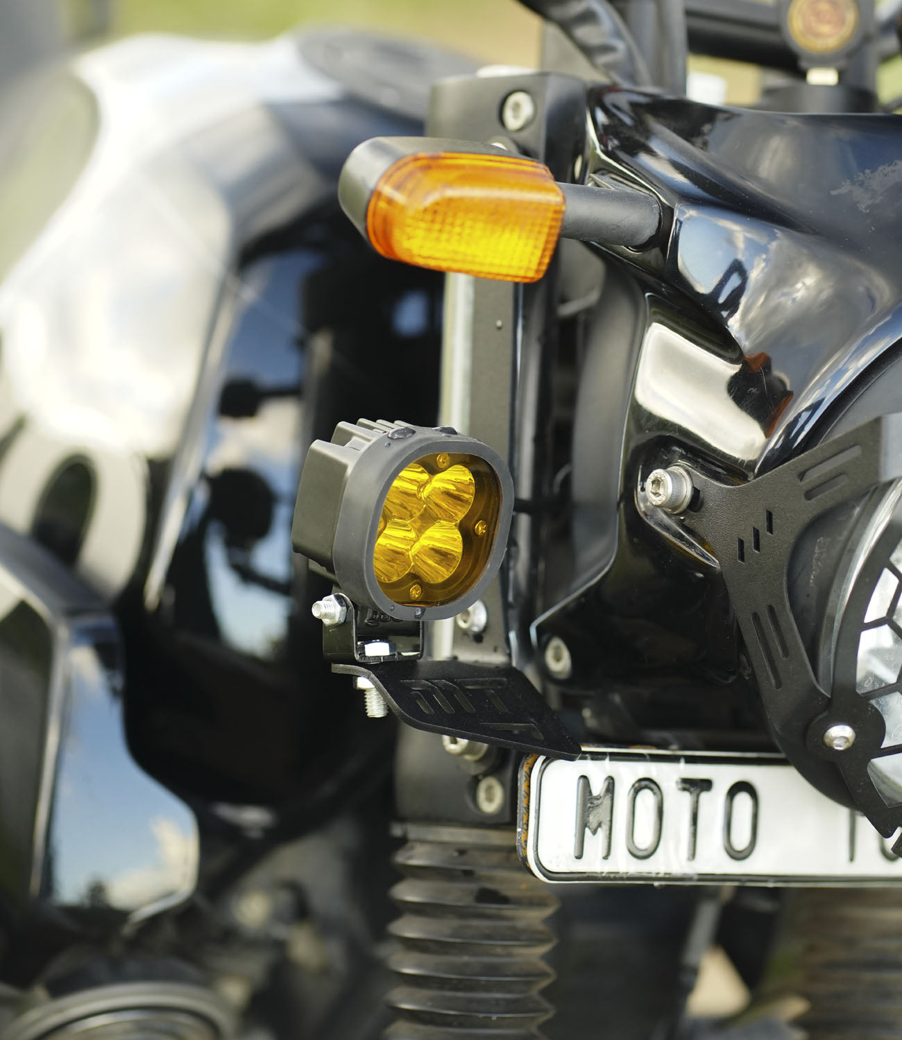 Moto Torque fog light mount for Royal Enfield Scram 411 heavy duty auxiliary light bracket