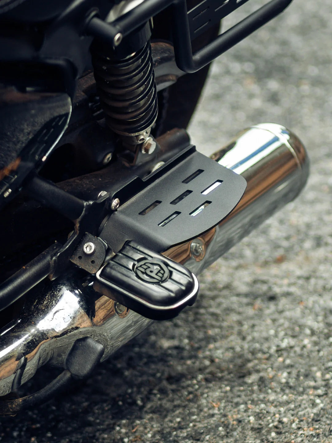 Legundary Custom Bolide Pillion Foot Rest for Royal Enfield Super Meteor 650 black mild steel comfort upgrade