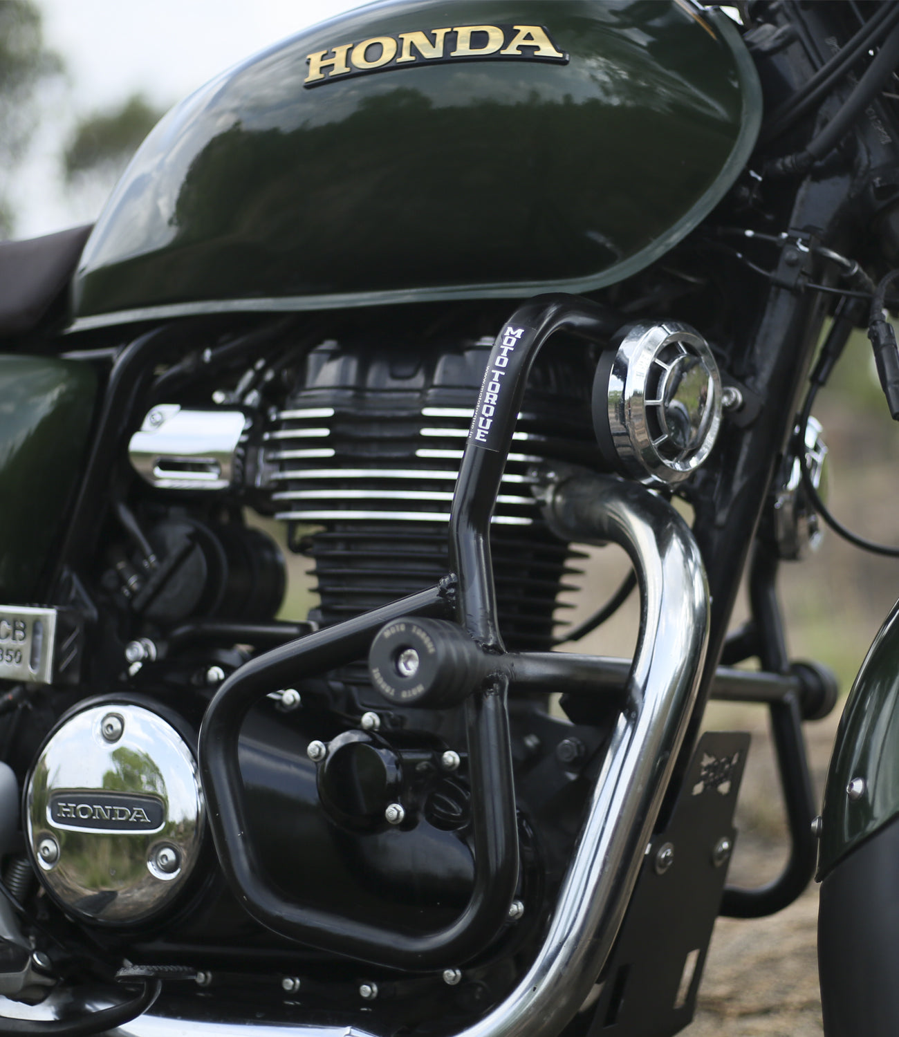 Moto Torque heavy duty crash guard V2 for Honda H’ness CB350 with protective sliders and engine protection