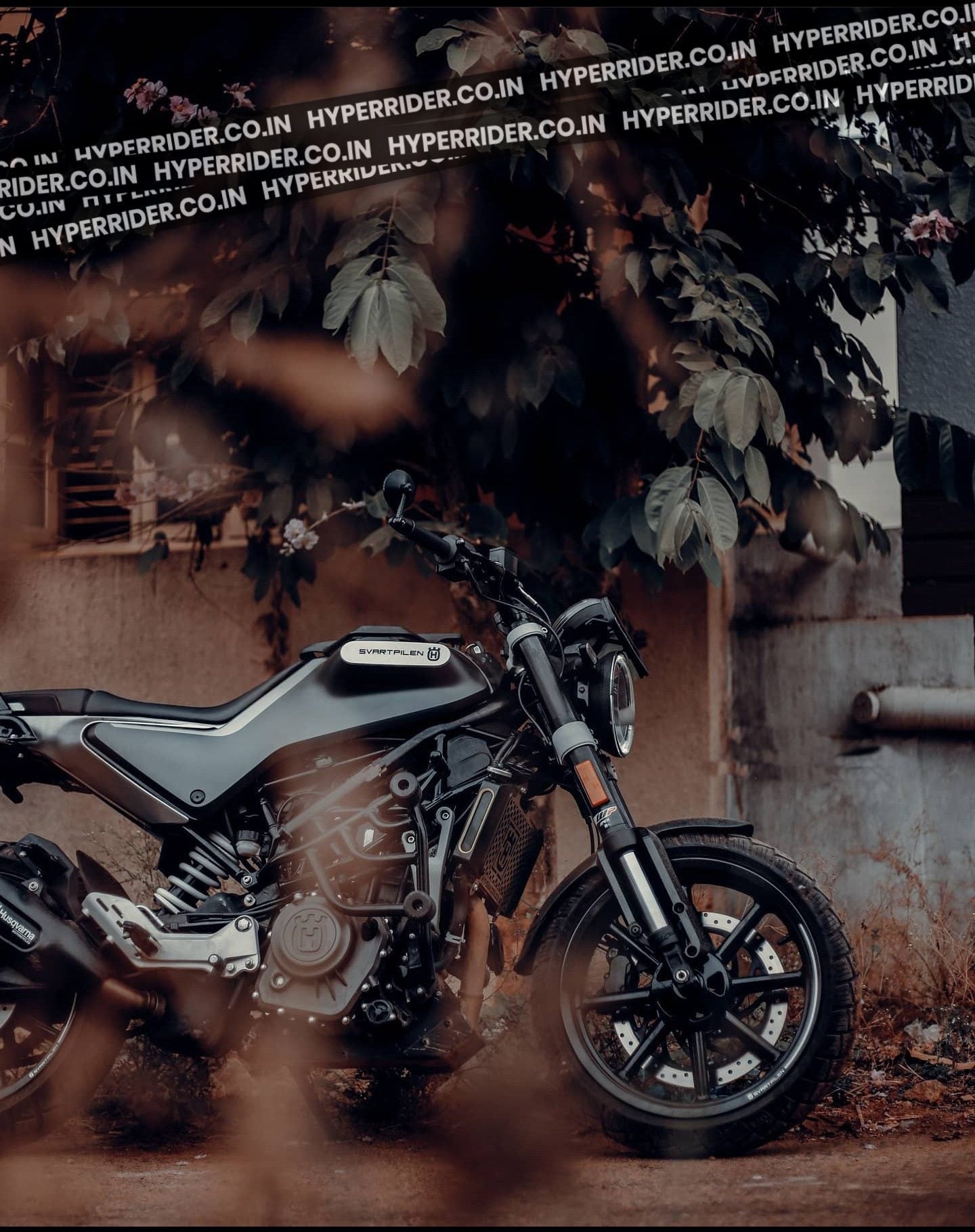 Hyperrider Crash Guard for Husqvarna Svartpilen 250 and Vitpilen 250 with CNC Delrin Frame Sliders
