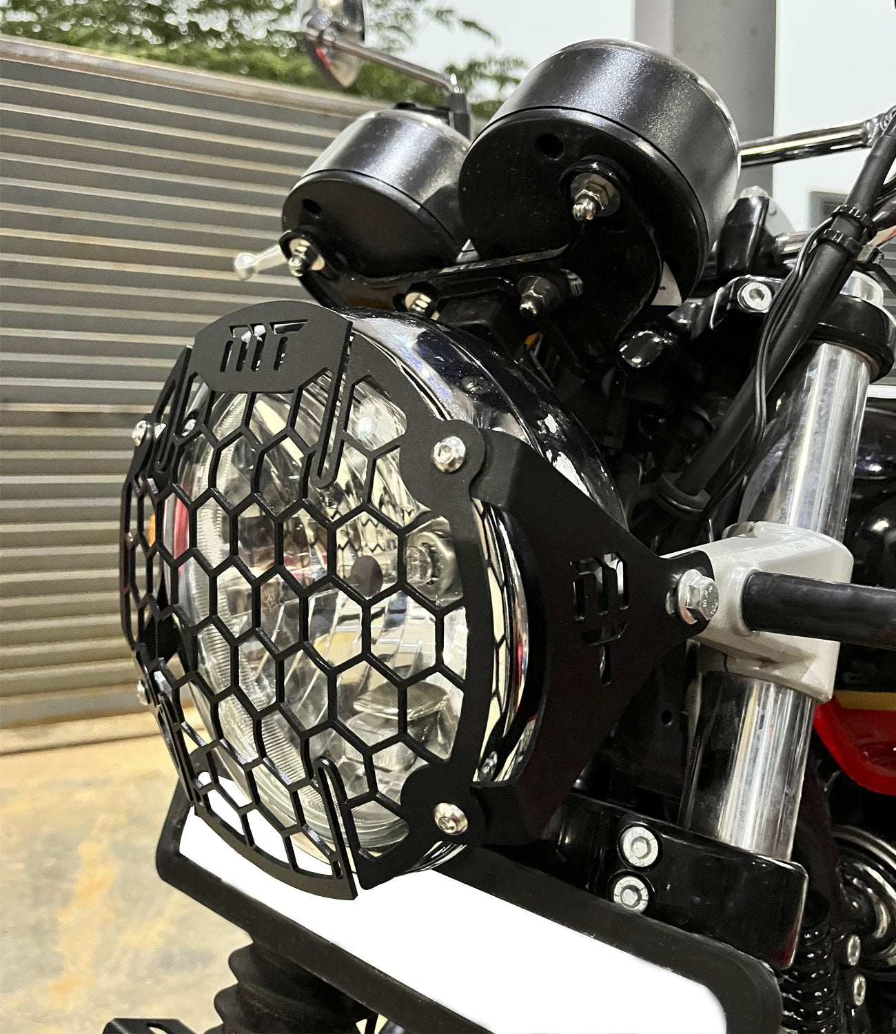 Moto Torque black headlight grill for Royal Enfield Interceptor 650 and Continental GT 650