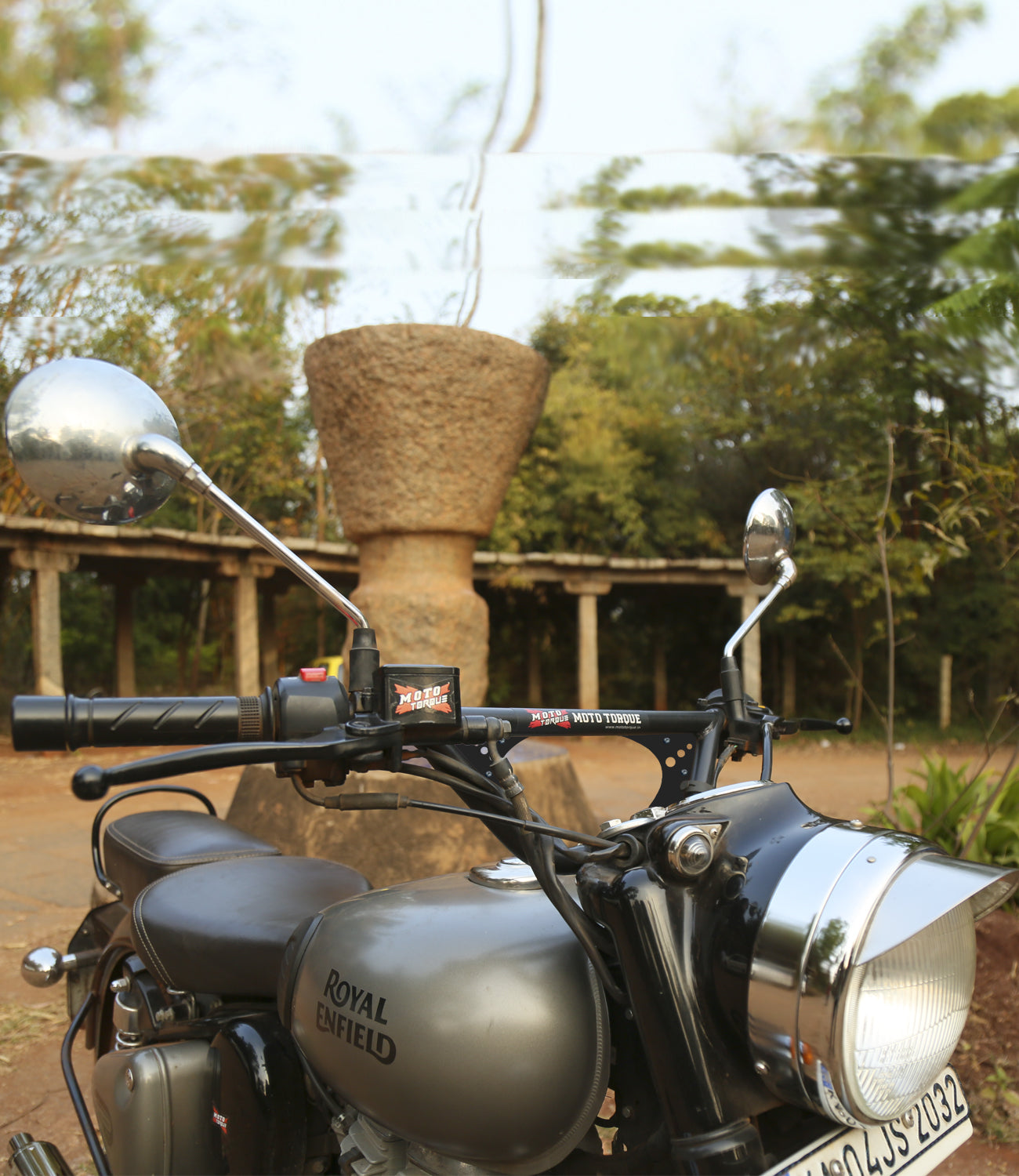 Moto Torque Advento handlebar for Royal Enfield Bullet Classic 350 touring upgrade