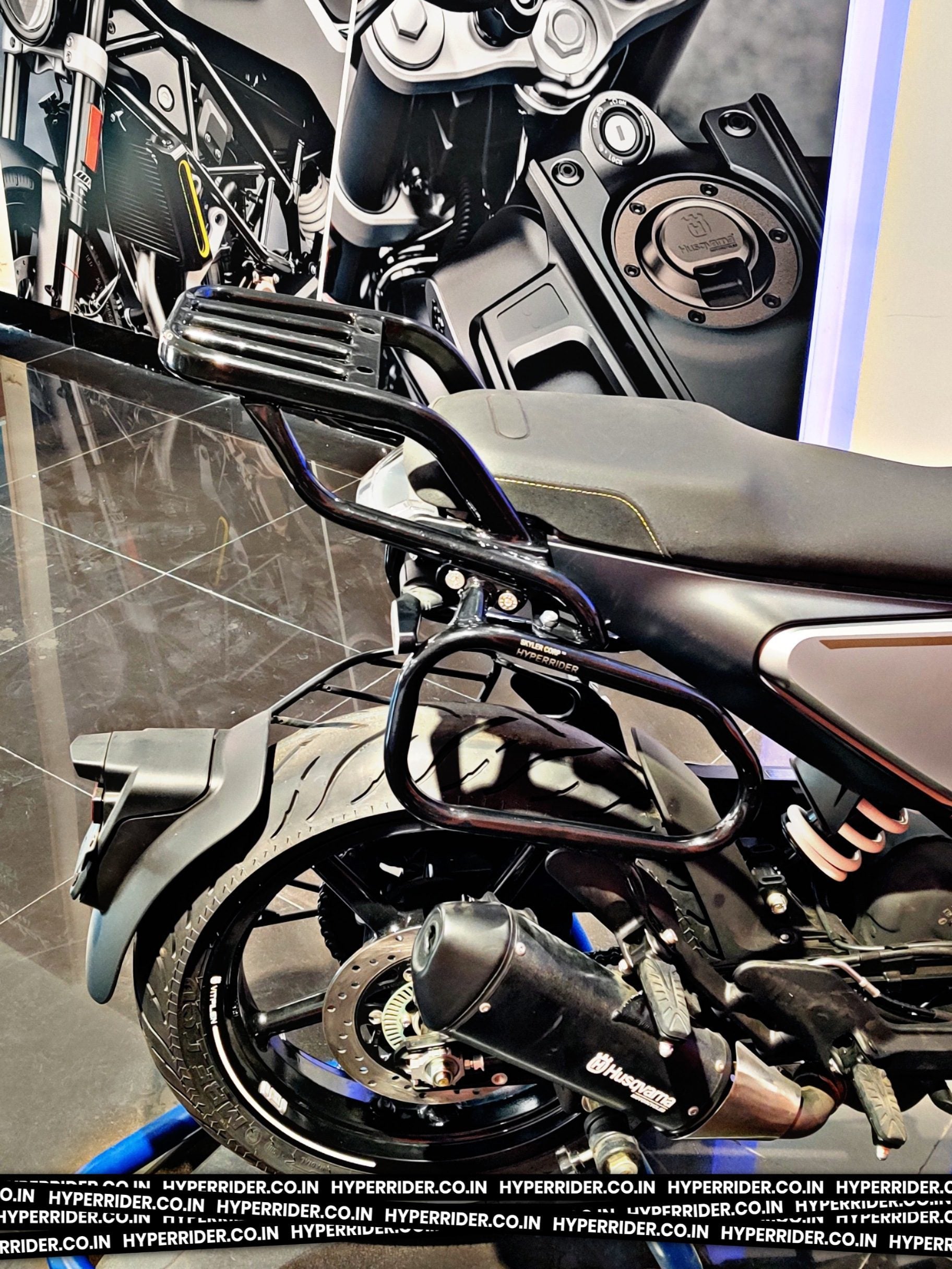 LEGUNDARY Custom Hyperrider Saddle Stay for Husqvarna Svartpilen and Vitpilen motorcycle luggage support