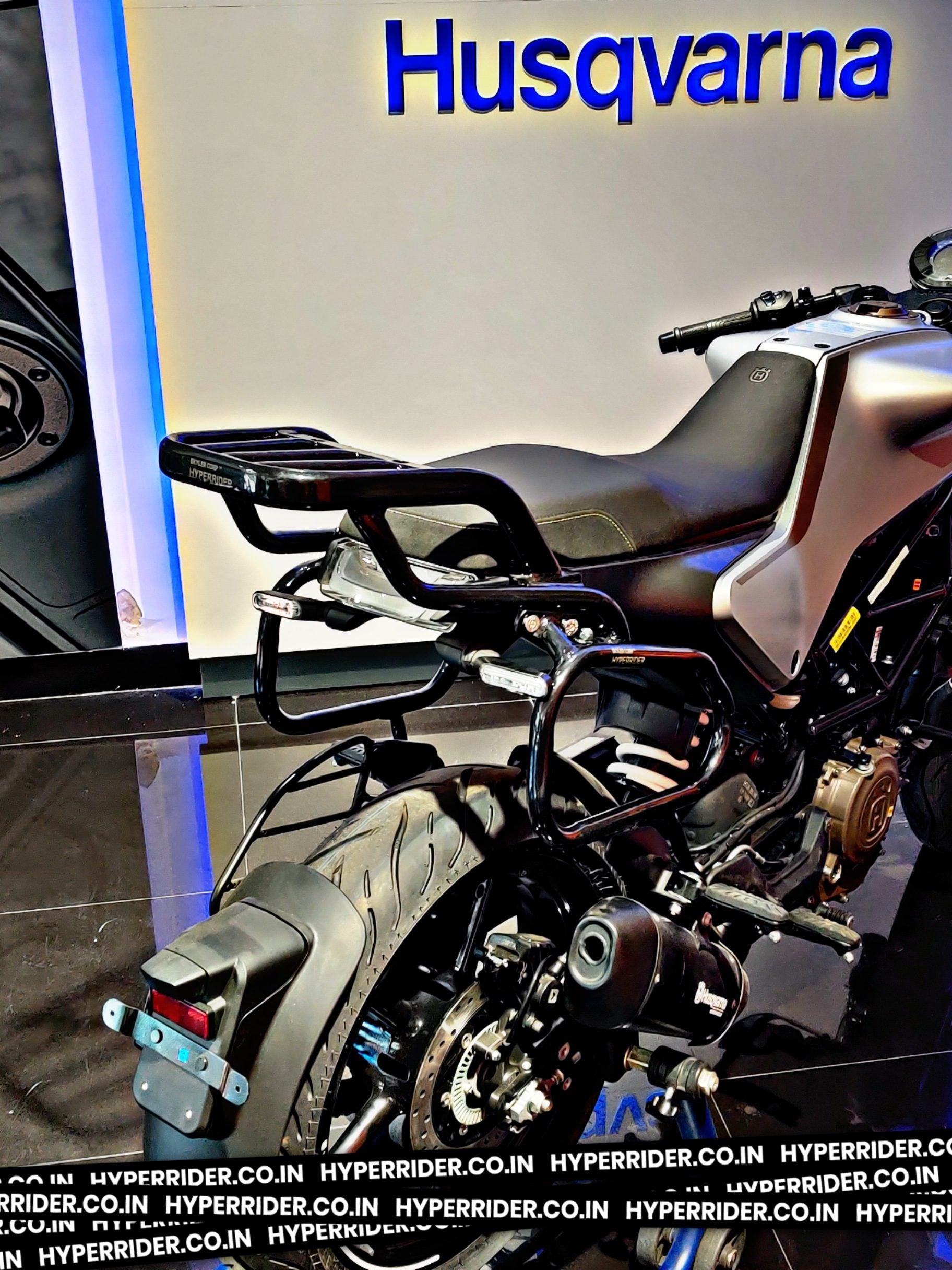LEGUNDARY Custom Hyperrider Saddle Stay for Husqvarna Svartpilen and Vitpilen motorcycle luggage support