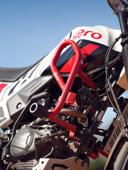 Legundary Custom Defender crash guard red white black installed on Hero X Pulse 200 4V Pro