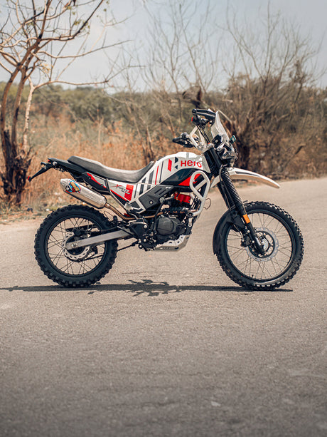 Legundary Custom Defender crash guard red white black installed on Hero X Pulse 200 4V Pro