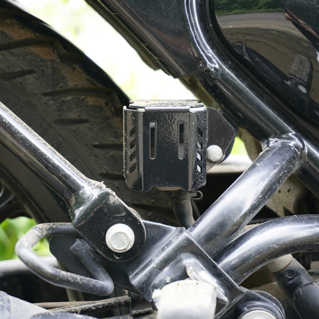 Auto Engina Rear Brake Oil Reservoir Cover for Royal Enfield Hunter 350 1.5mm Mild Steel Gloss Black