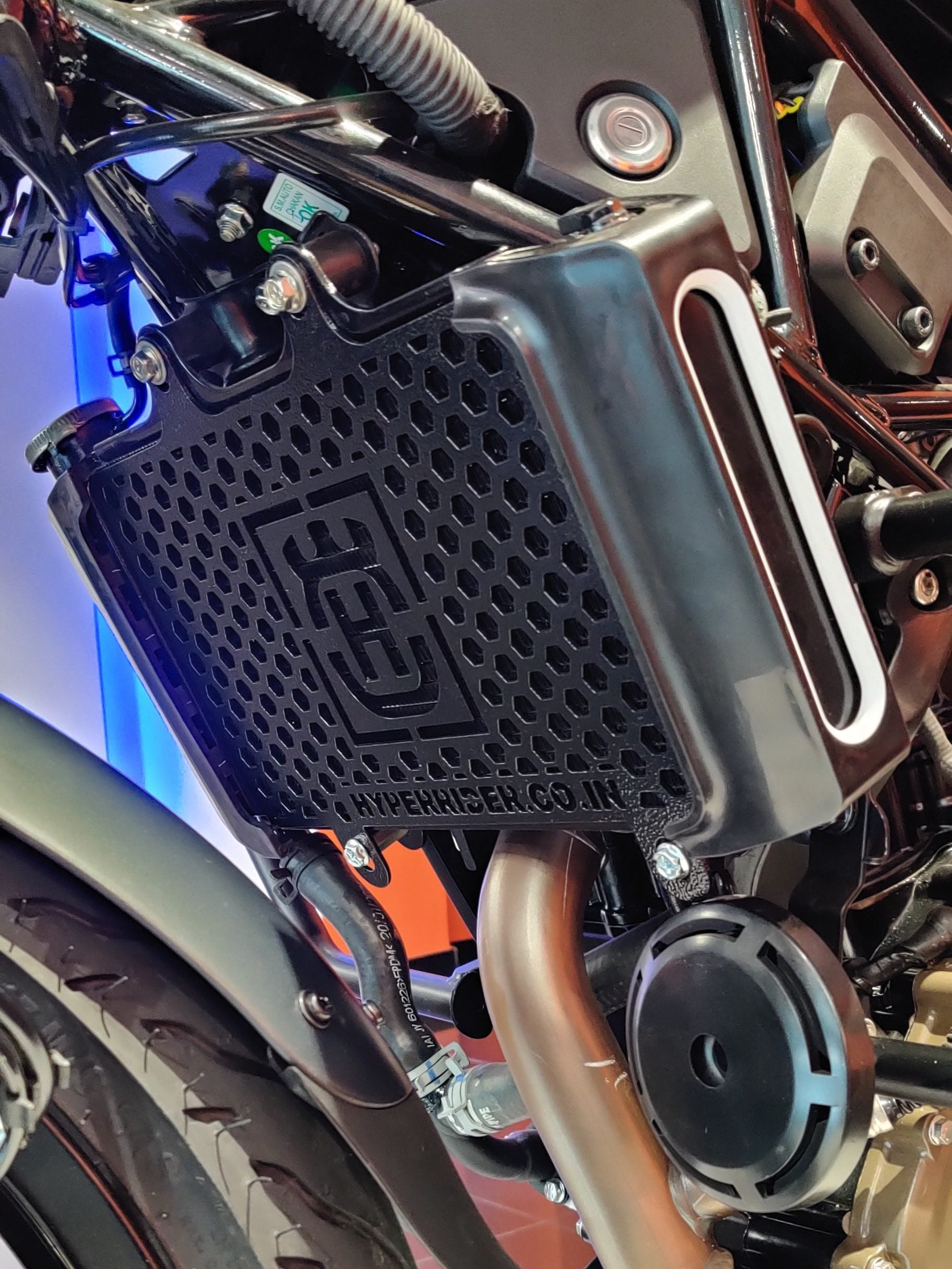 Hyperrider Radiator Guard Black for Husqvarna Svartpilen and Vitpilen motorcycle