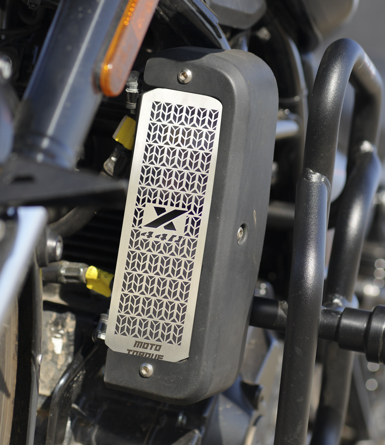 Moto Torque Stainless Steel Radiator Guard for Harley-Davidson X440