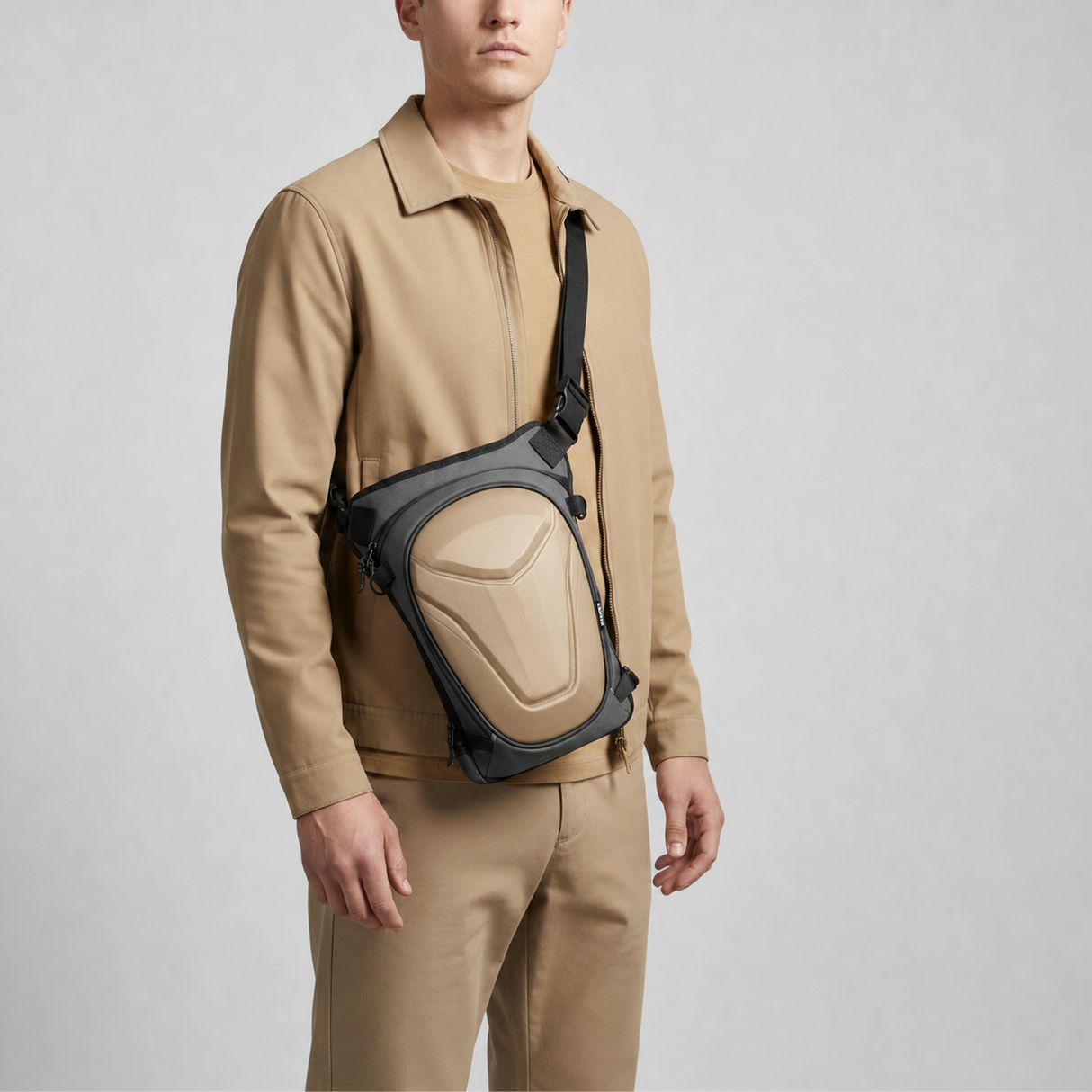 Vantora ARC Thigh Bag 5L | Hard-Shell Water-Resistant Motorcycle Leg Bag