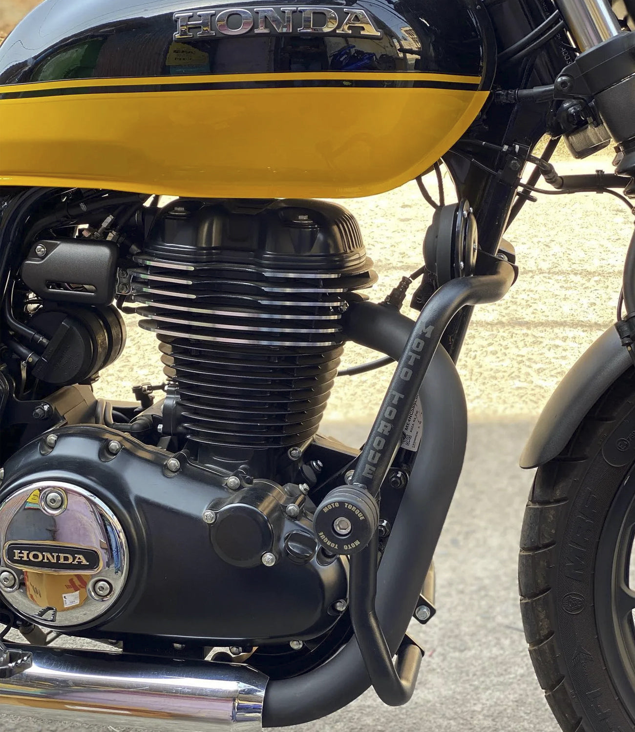 Moto Torque heavy duty crash guard V1 for Honda CB350RS with 4 protective sliders and engine protection