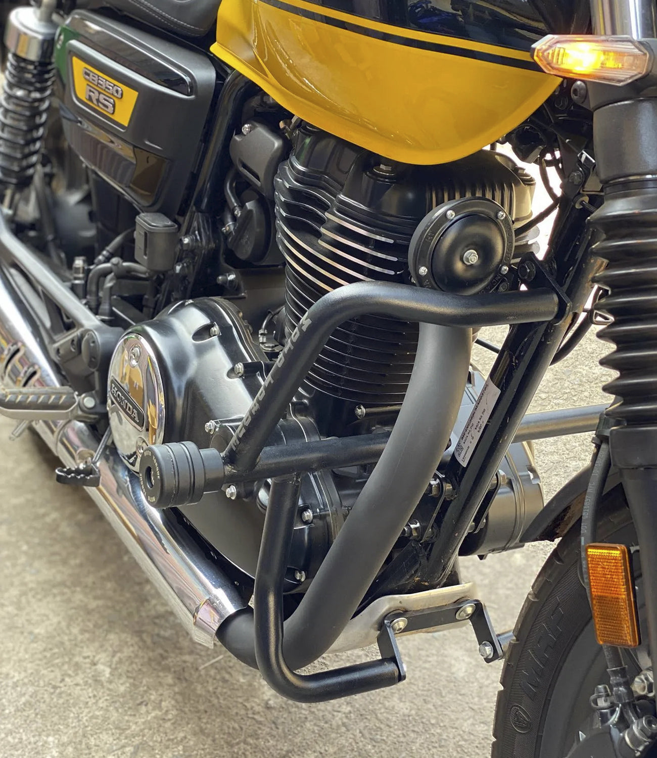 Moto Torque heavy duty crash guard V1 for Honda CB350RS with 4 protective sliders and engine protection