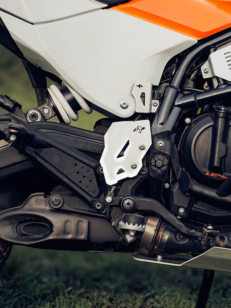 Legundary Custom KTM ADV 390 2025 titan master cylinder guard silver aluminium brake reservoir protector