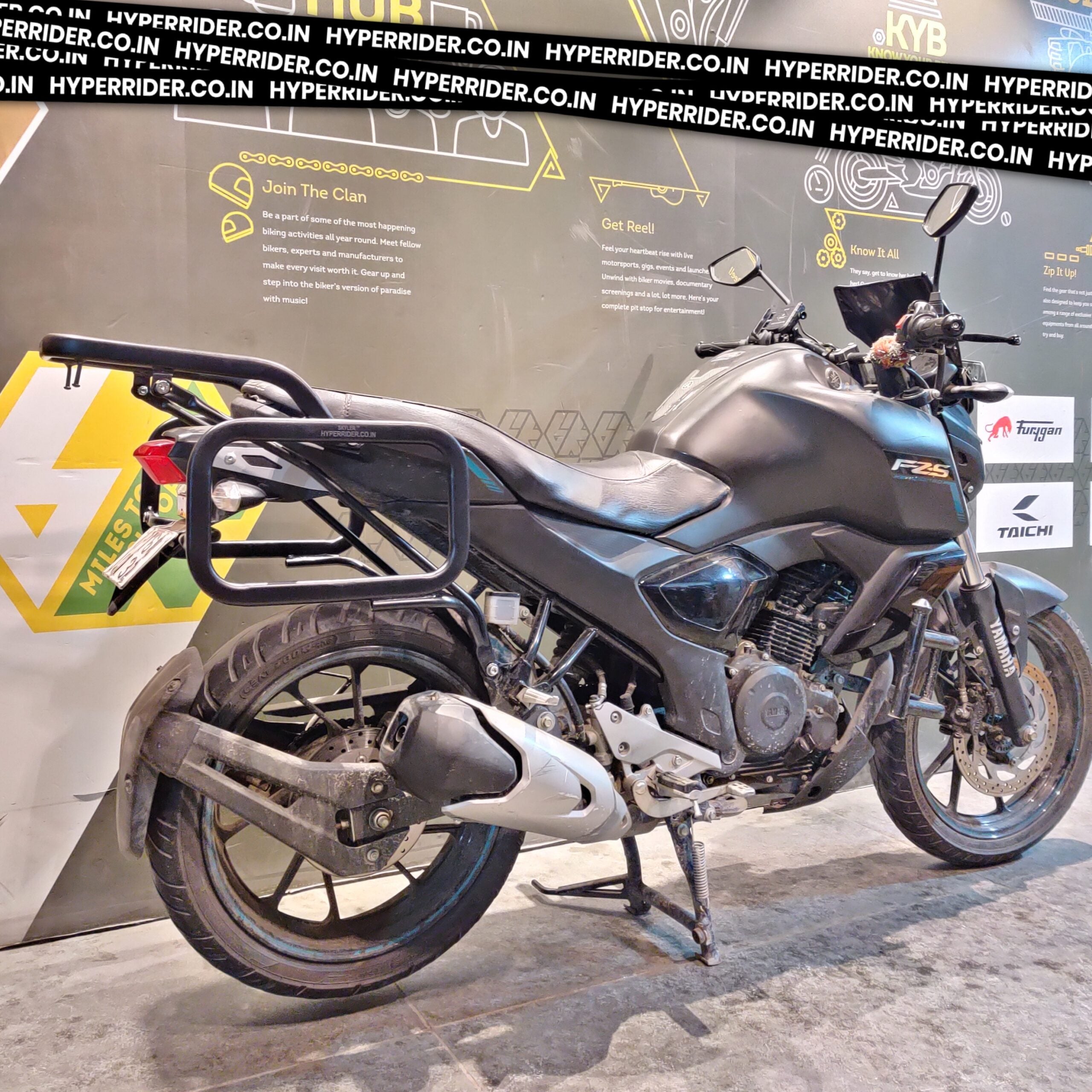 Hyperrider Heavy Duty Saddle Stay for Yamaha FZ S V3.0 Universal Pannier Box Carrier