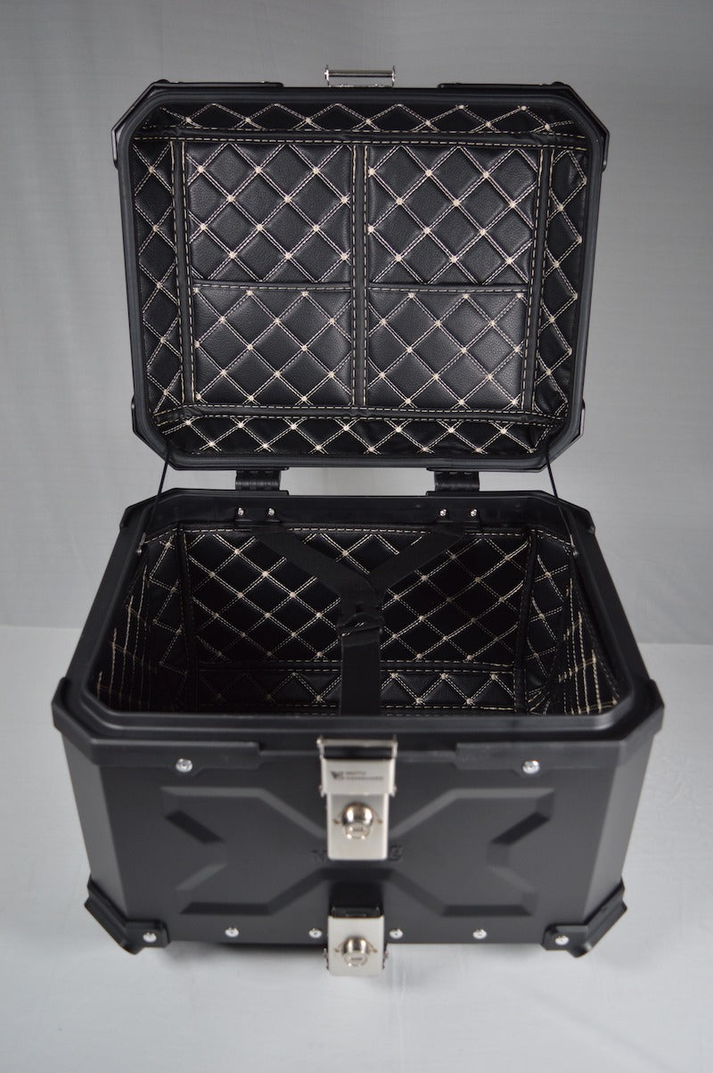 Moto Vanguard 45L black aluminum motorcycle top box