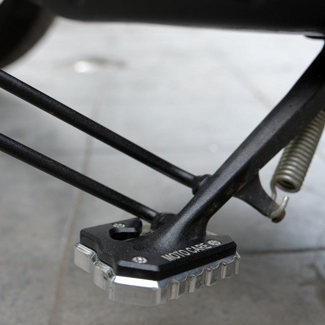 MotoCare CNC side stand extender Shotgun 650 installed
