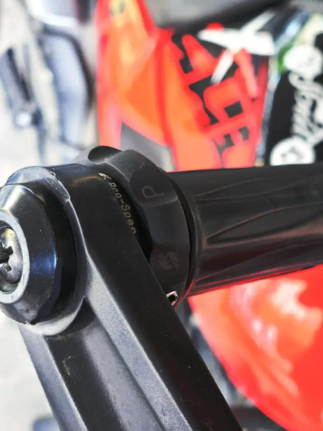 Easy Cruz ECZ 040 cruise control installed on Hero Xpulse 200 Pro handlebar