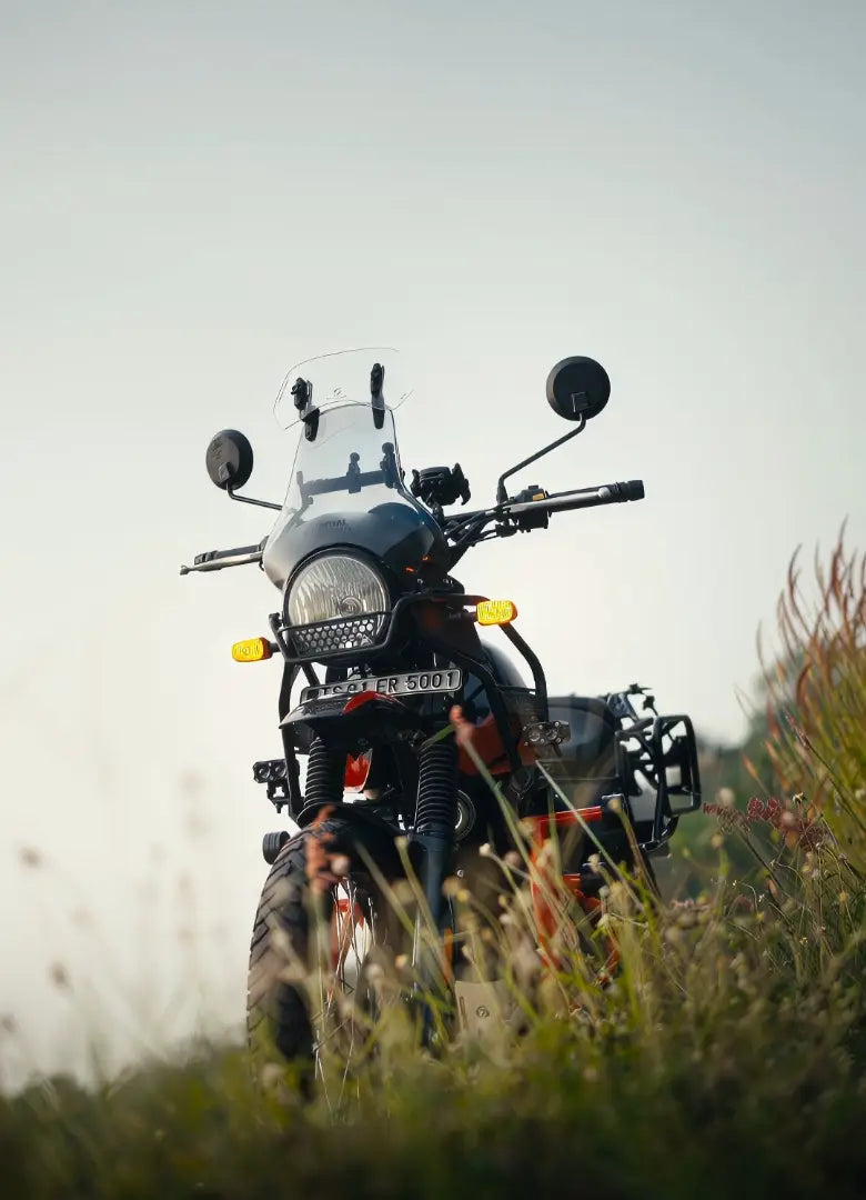 Pro-Spec ER 780 windshield lip extender installed on Royal Enfield Himalayan 411 BS6
