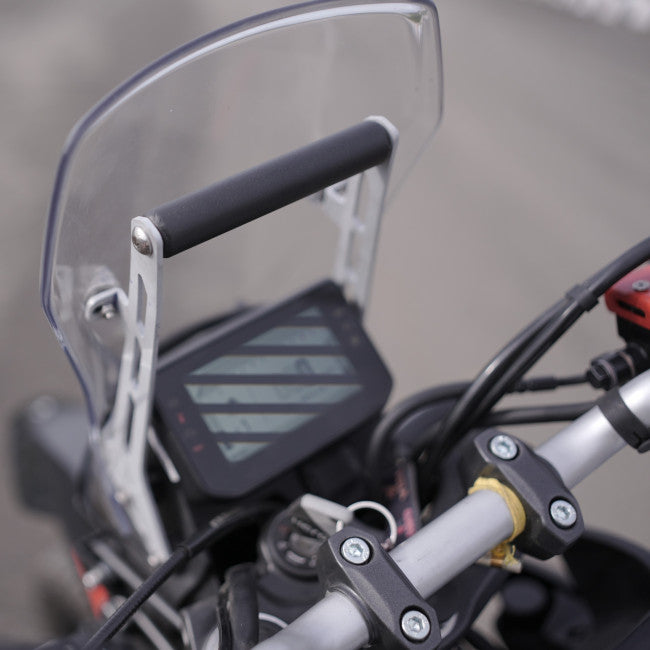 MotoCare GPS mount installed on Hero XPulse 210 handlebar holding smartphone for navigation
