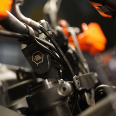 Hyperrider Adjustable Handlebar Riser for KTM Adventure 250 390 390S 390X Husqvarna Svartpilen 250 401