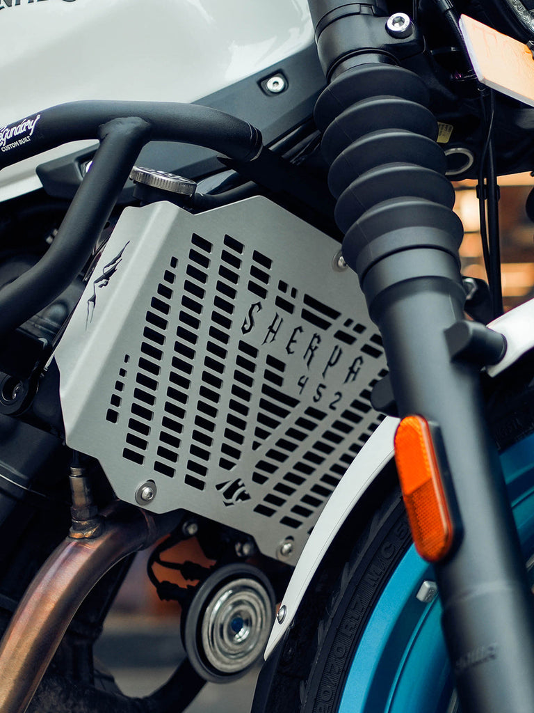 LEGUNDARY Custom aluminium radiator grill for Royal Enfield Guerrilla 450 silver guard