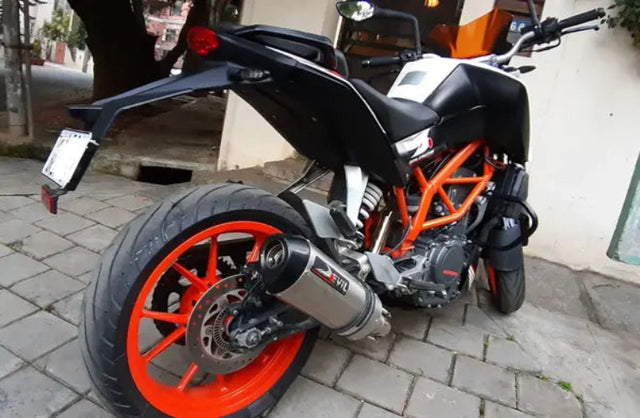KTM Duke 390 Devil Evolution exhaust 2015 model installed