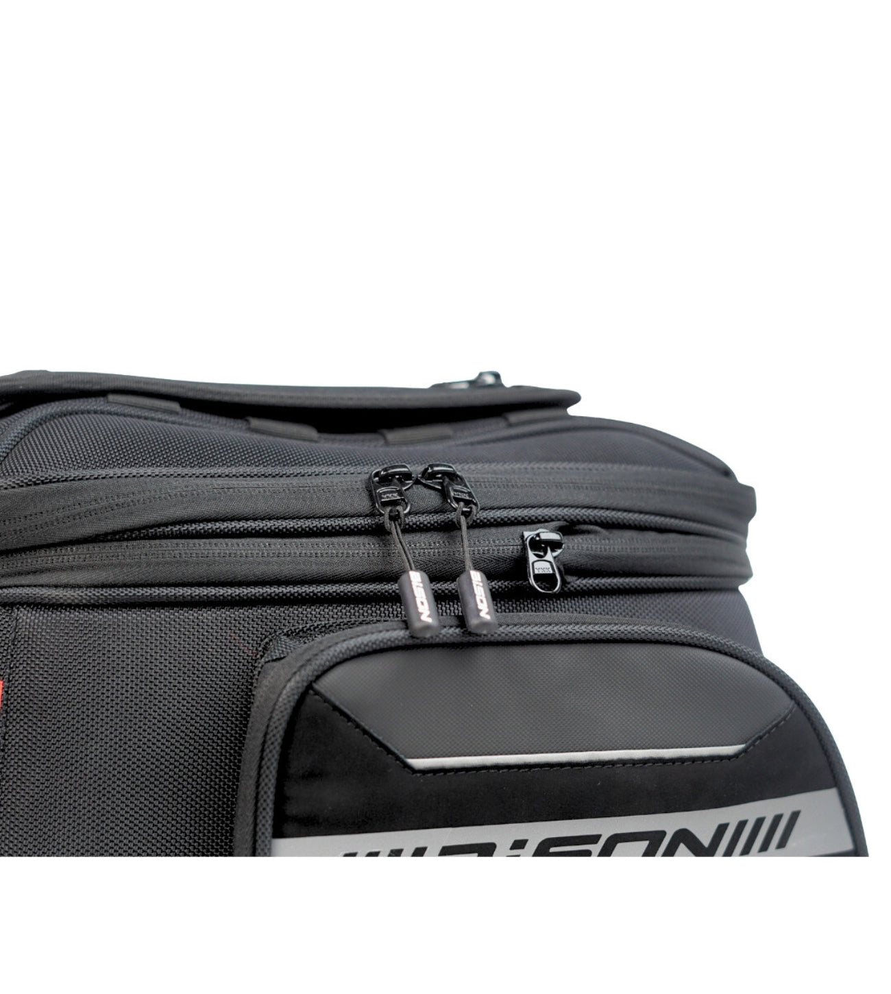 Aison ProGear MAGNITE 21L–28L magnetic motorcycle tank bag
