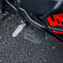 Moto Torque Wide Footrest for Hero XPulse 210 – Off-Road Adventure Grip