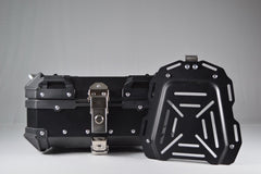 Moto Vanguard 22L black aluminum motorcycle top box