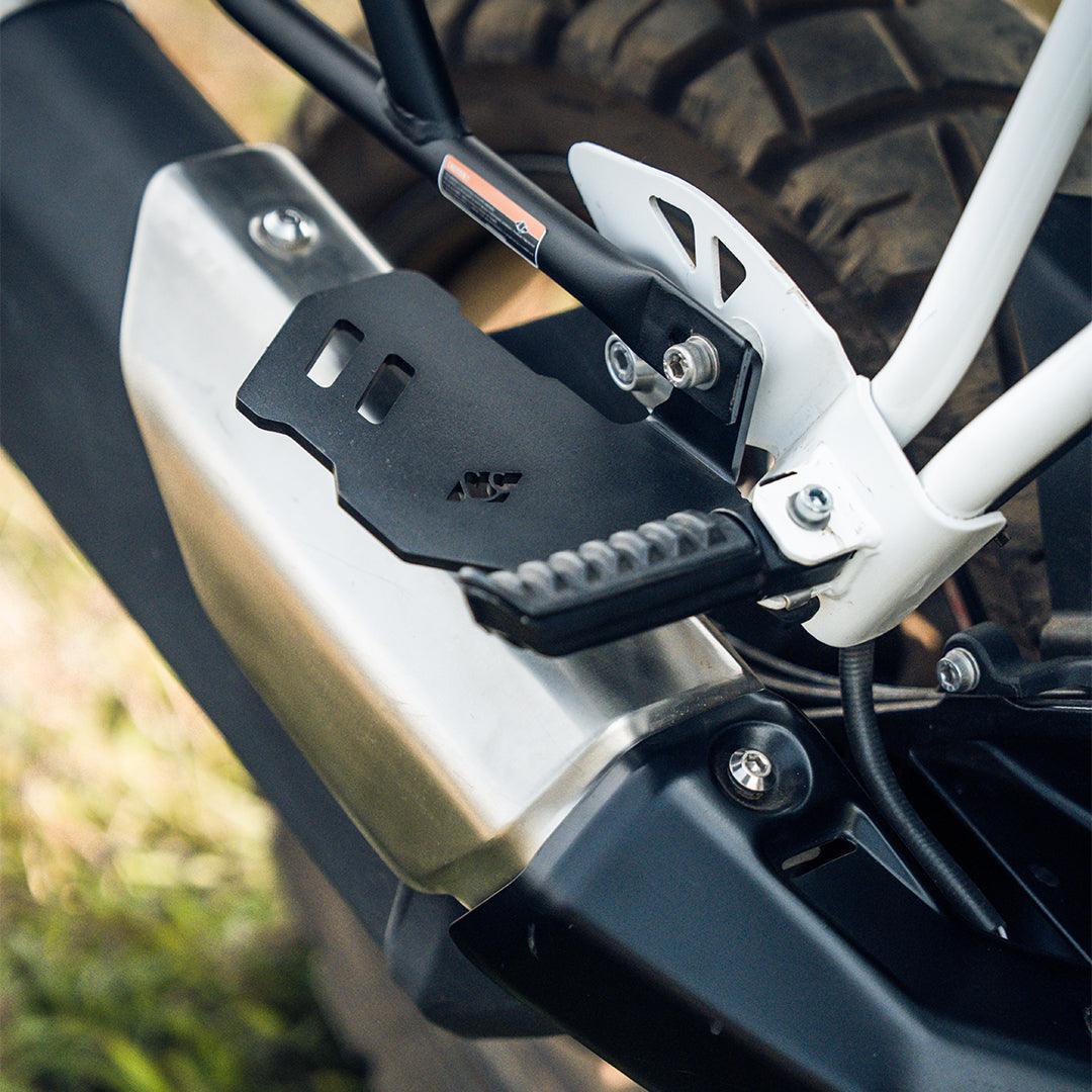 Legundary Bolster Pillion Footrest Black for TVS Apache RTX 300