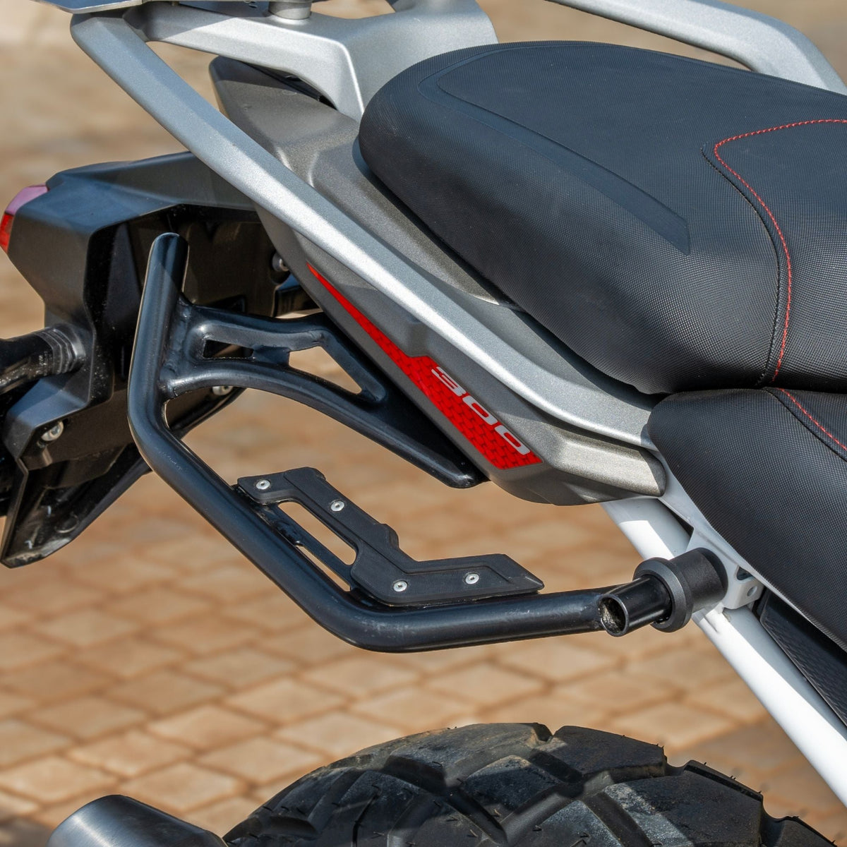 Auto Engina Saddle Stays for TVS Apache RTX 300 | Soft Luggage Support with Optional Luggage Strap Mount
