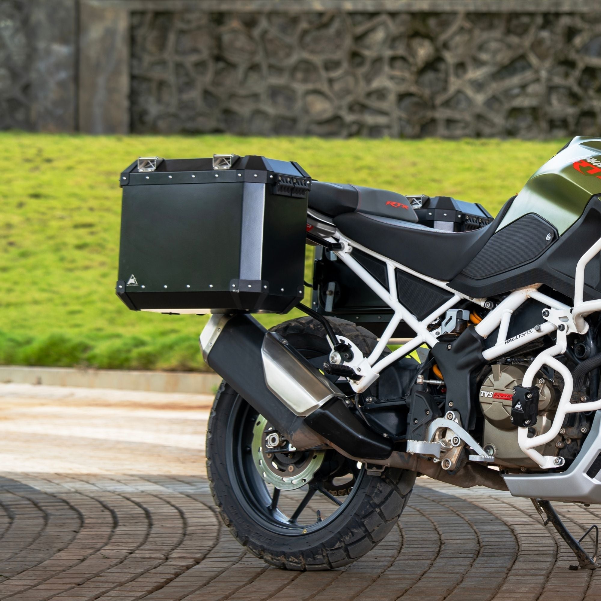 Auto Engina 72L Black Aluminium Panniers for TVS Apache RTX 300 Motorcycle