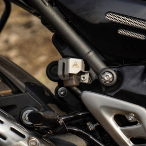 Auto Engina Silver Brake Oil Reservoir Cover for Triumph Scrambler 400X